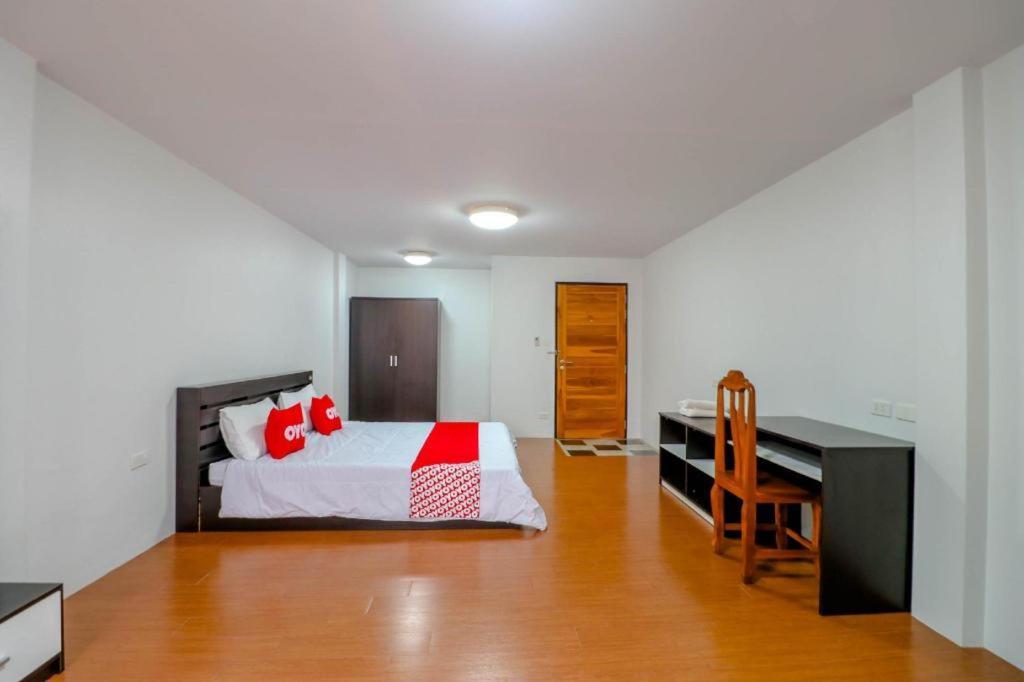 โอโย 935 เดอะ ปาล์ม อพาร์ตเมนต์ Hotel กรุงเทพมหานคร ภายนอก รูปภาพ