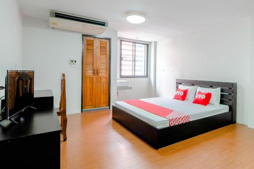 โอโย 935 เดอะ ปาล์ม อพาร์ตเมนต์ Hotel กรุงเทพมหานคร ภายนอก รูปภาพ