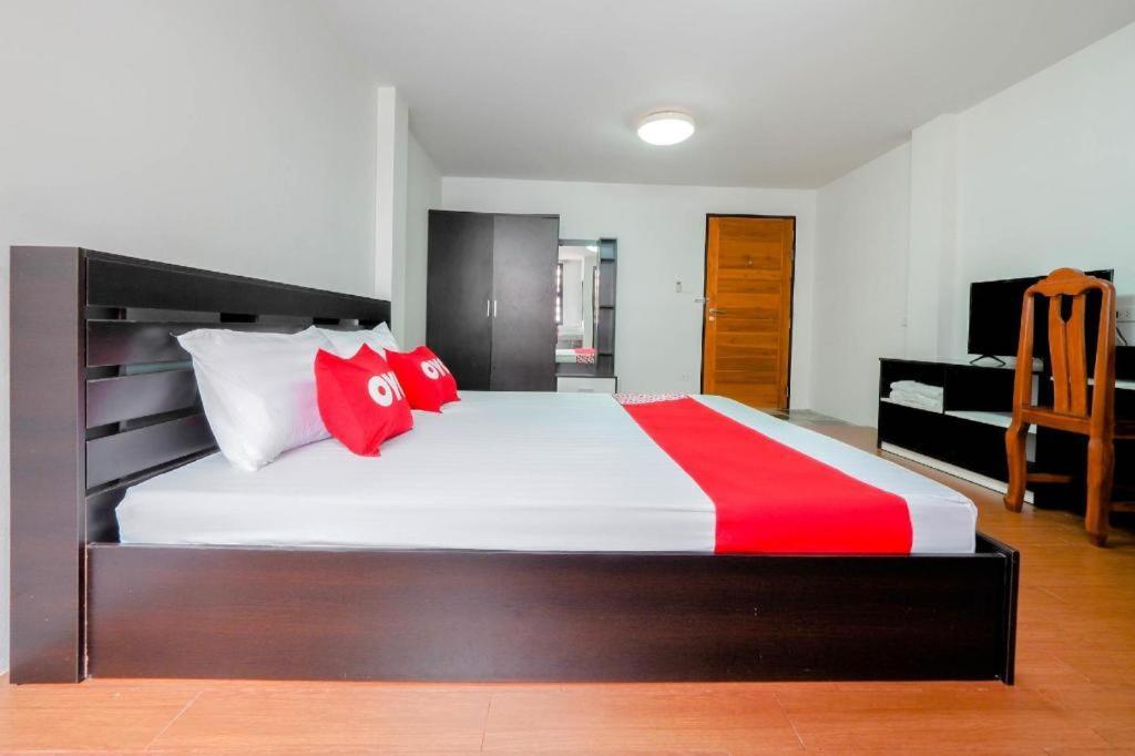 โอโย 935 เดอะ ปาล์ม อพาร์ตเมนต์ Hotel กรุงเทพมหานคร ภายนอก รูปภาพ