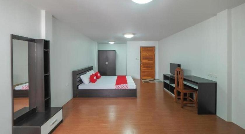 โอโย 935 เดอะ ปาล์ม อพาร์ตเมนต์ Hotel กรุงเทพมหานคร ภายนอก รูปภาพ