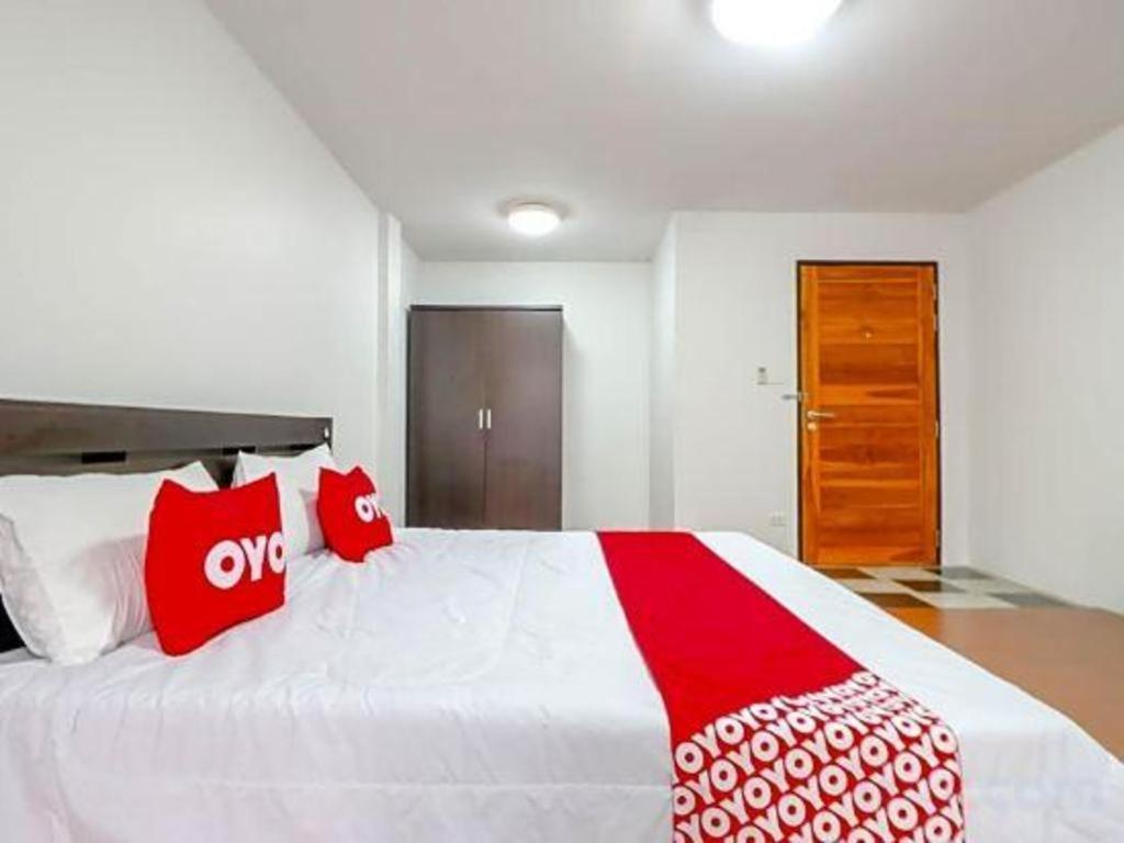 โอโย 935 เดอะ ปาล์ม อพาร์ตเมนต์ Hotel กรุงเทพมหานคร ภายนอก รูปภาพ