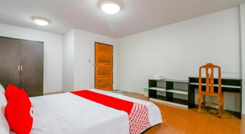 โอโย 935 เดอะ ปาล์ม อพาร์ตเมนต์ Hotel กรุงเทพมหานคร ภายนอก รูปภาพ